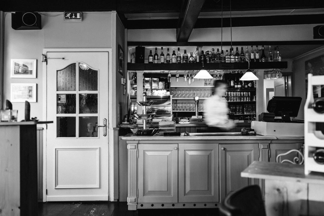 Hotel Restaurant De Stadsherberg Franeker Exterior foto